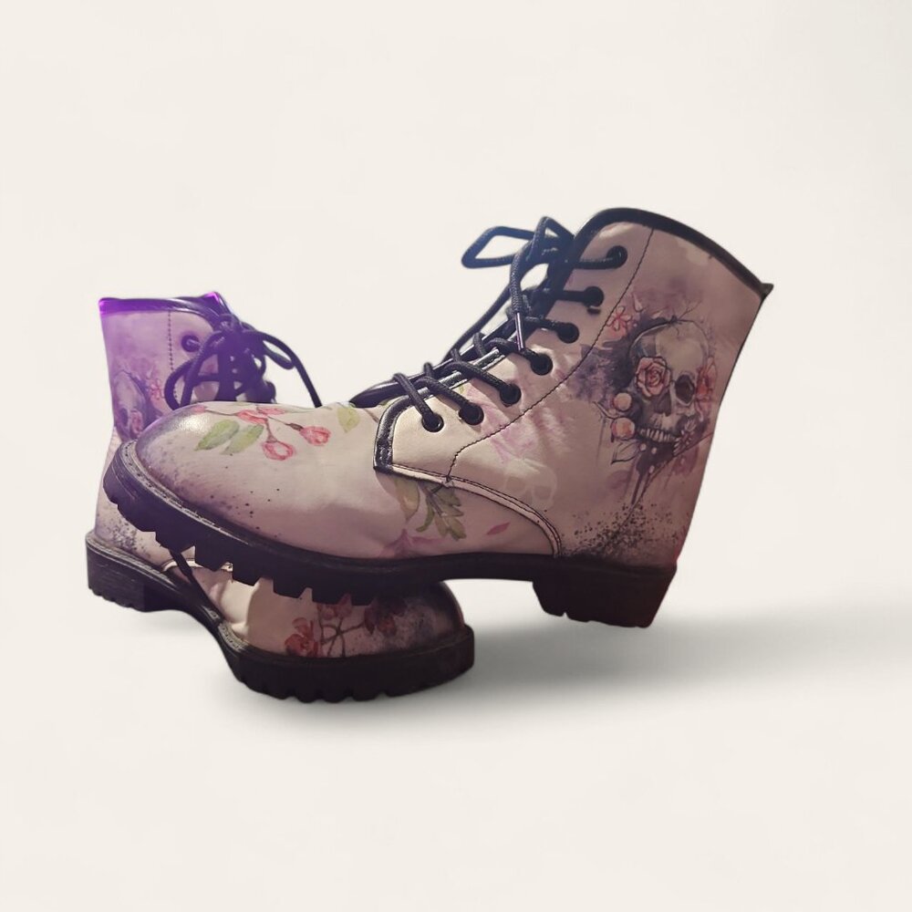 Women Skull and Roses Combat Ankle Boots Size: 10 - Picture 7 of 8